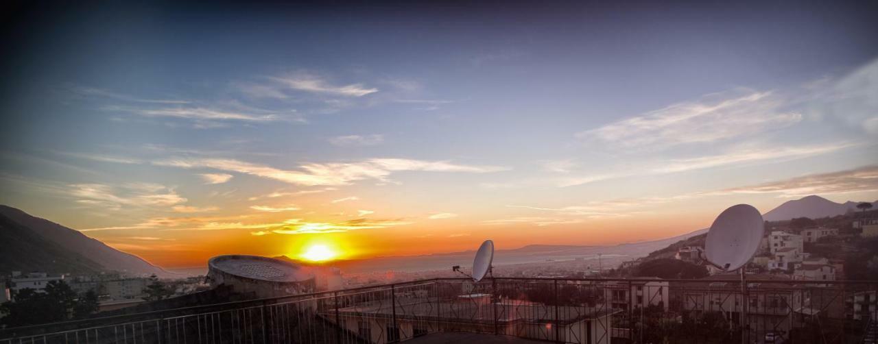 Luxury View Apartment Casola di Napoli 外观 照片